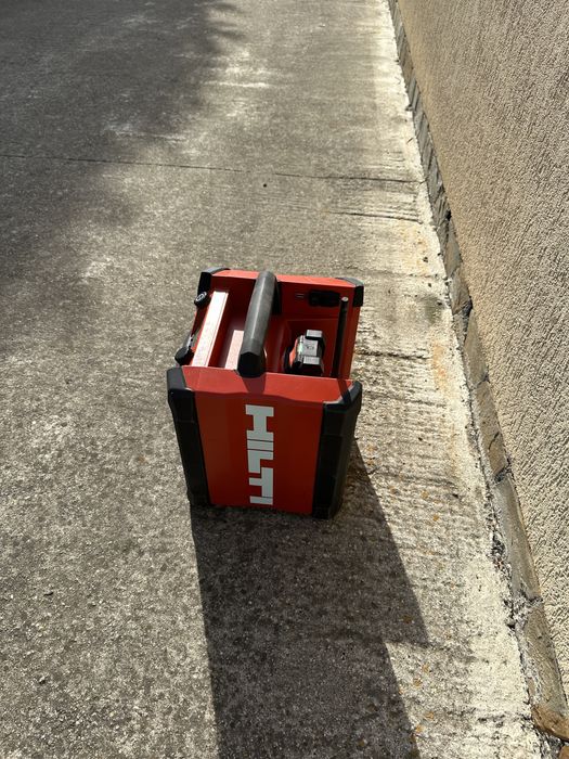 Radio Hilti cu baterie nuron fără încărcător