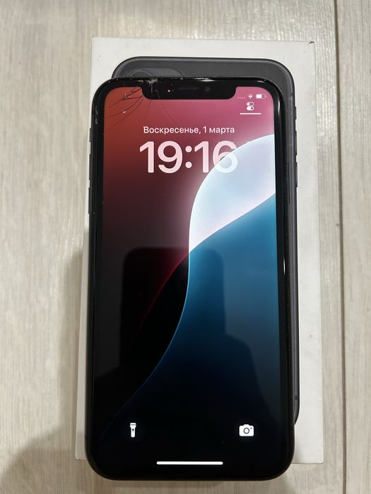 Продам айфон 11 . (128 GB)