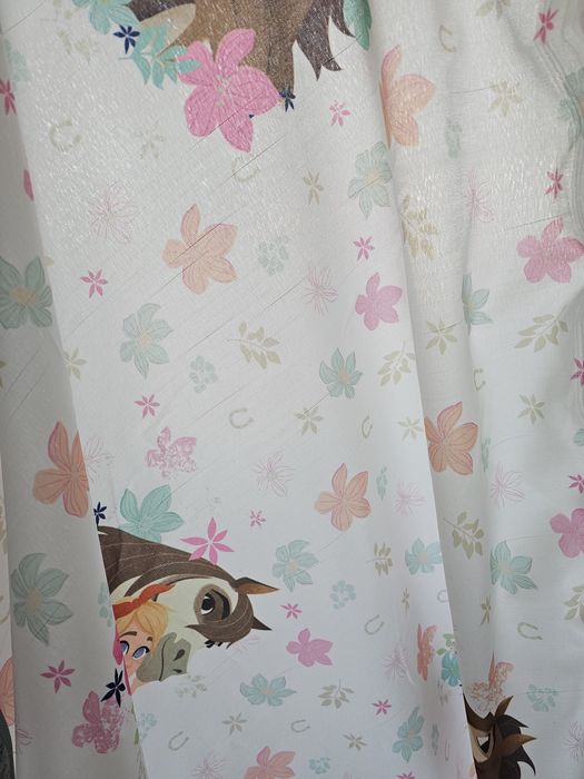 Draperie camera fetiță