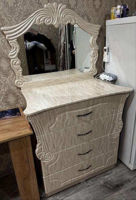 Продам шкаф и комод для спальни