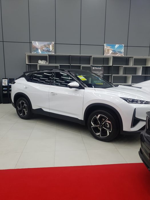 DongFeng L7 Elektro-518km.