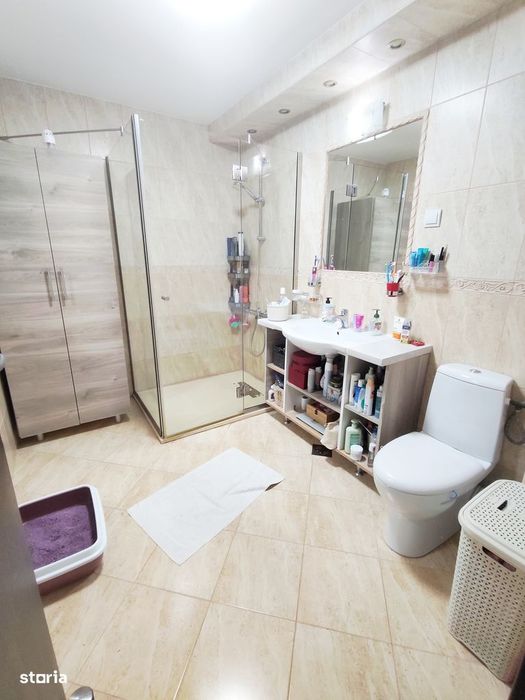 Ap 2 camere+terasa 103mp str Razoare in spate la Vivo