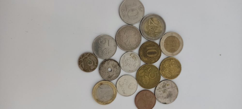 Продам монеты разные дорого