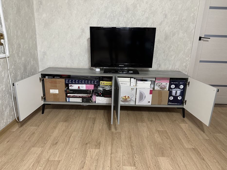 Тумба под ТВ новая
