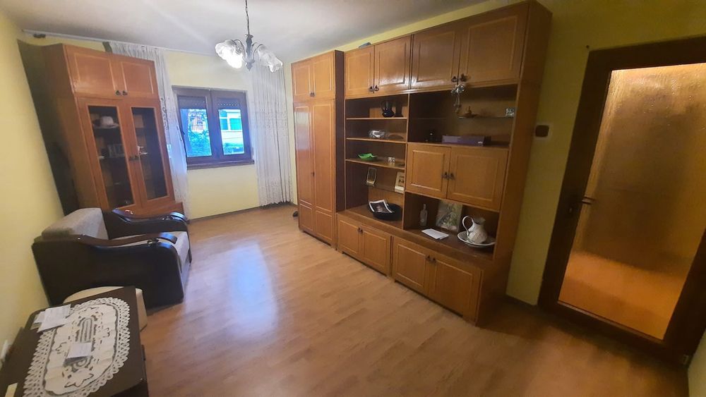 Vand apartament 2 camere