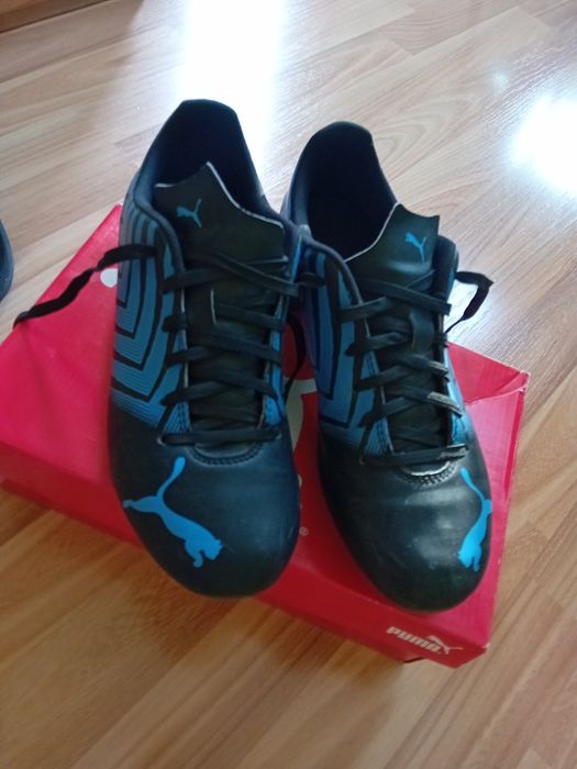 Футболни бутонки PUMA номер 40