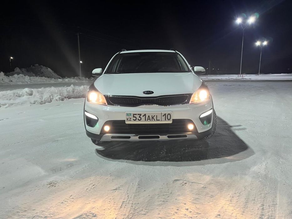 Автомобиль KIA RIO - XLINE