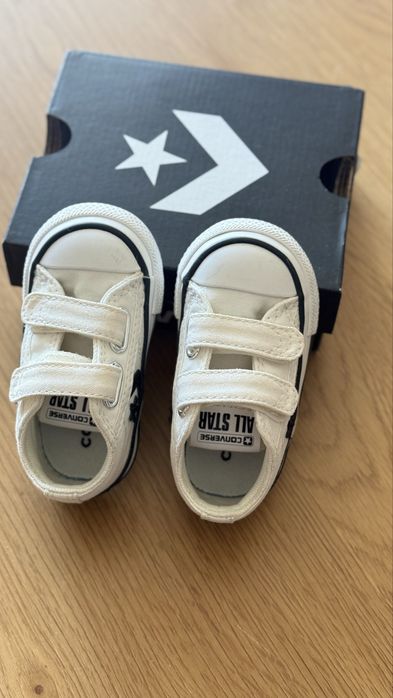 Бебешки обувки на Obaibi, Converse, BabyGap