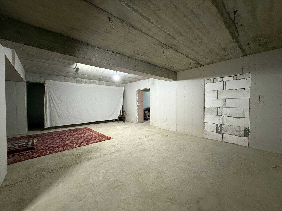 restaurant qulayliklari hamda jixozlari bilan birga sotiladi #a515