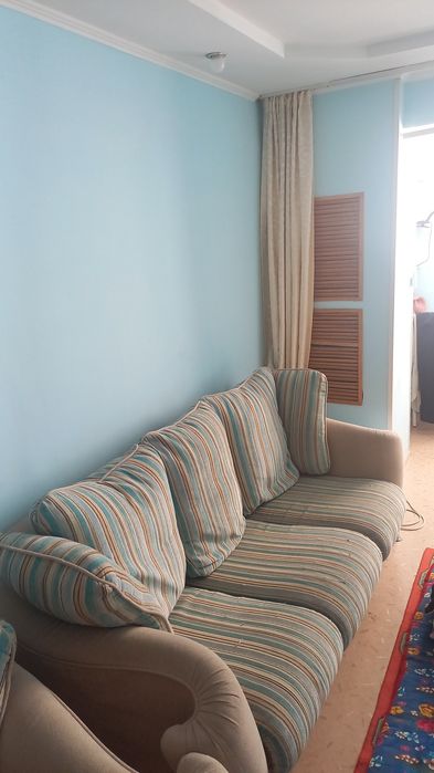 Продаётся диван в хорошем состоянии.