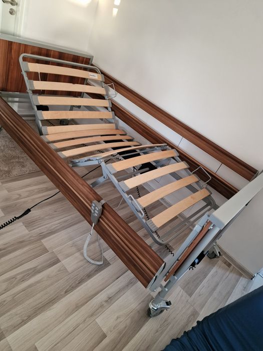 Vând pat Electric pt.persoane vârstnice sau cu dizabilități