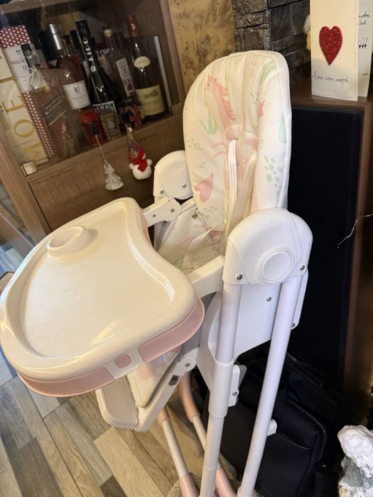 Продавам детски столче за хранене Kikka Boo