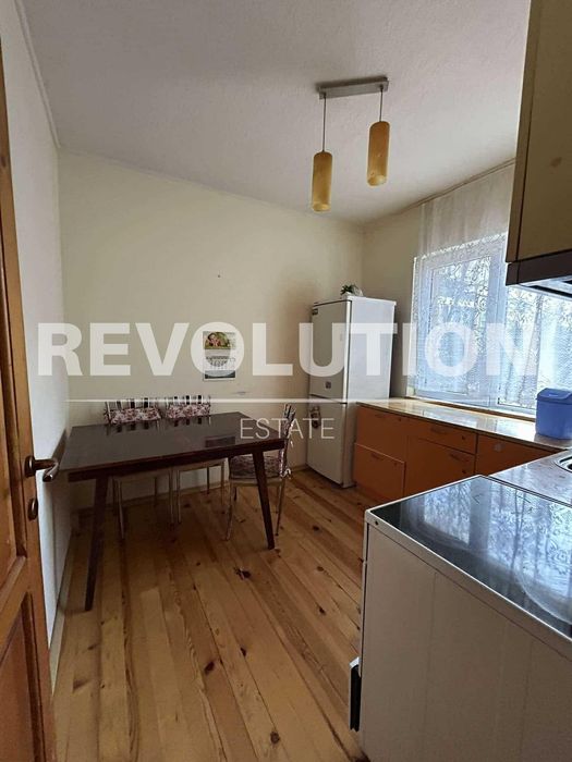 Дава се под наем Двустаен апартамент в Пловдив, Христо Смирненски - 64 кв.м за 300 € - Снимка #2