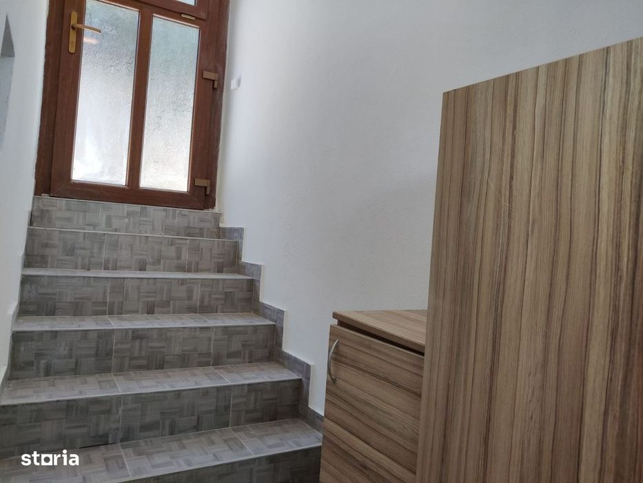 Apartament 2 camere la demisol 43 mp - Hasdeu / Central