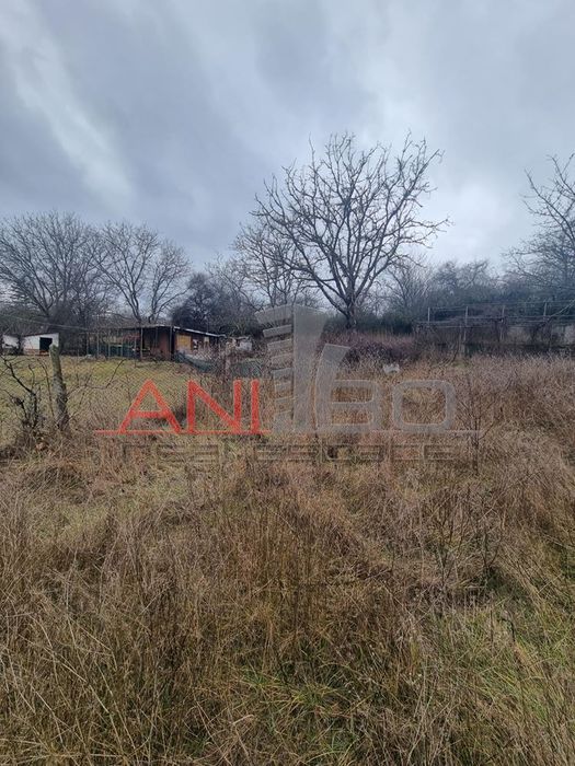 Парцел в София, област-с.Елешница площ 800 цена 80000