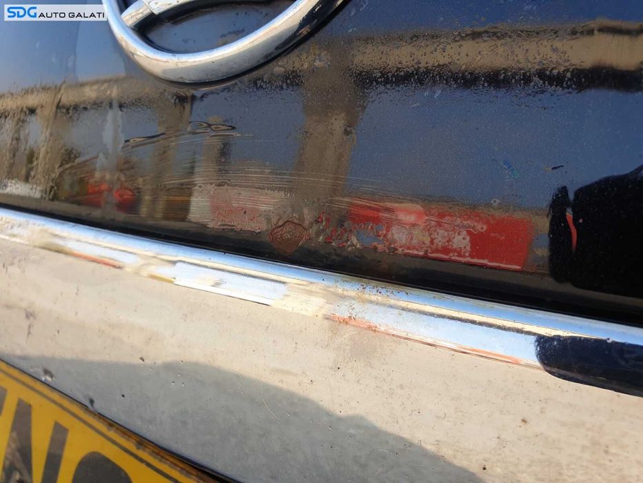 Hayon Haion Portbagaj Dezechipat cu Luneta Geam Sticla cu Inceput Rugina Opel Astra H Break Combi 2004 - 2010 Culoare Z20R