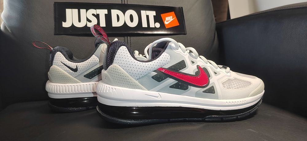 Nike Air Max Genome, номер 37,5