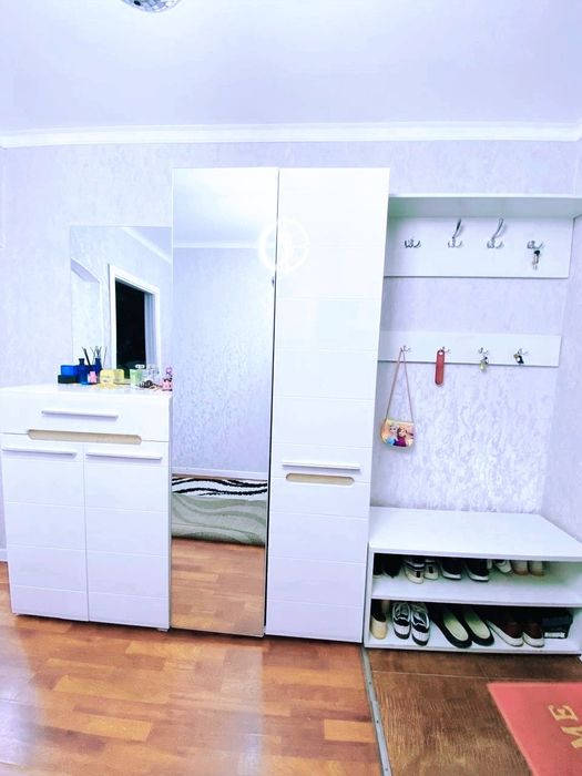 Продается прихожая трансформер