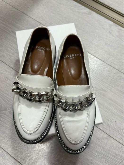 Продам лоферы Givenchy