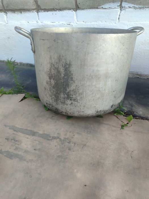 Кастрюля аллюминиевая