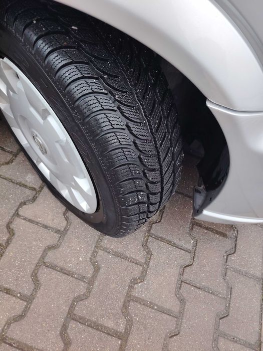 Продавам Опел Зафира