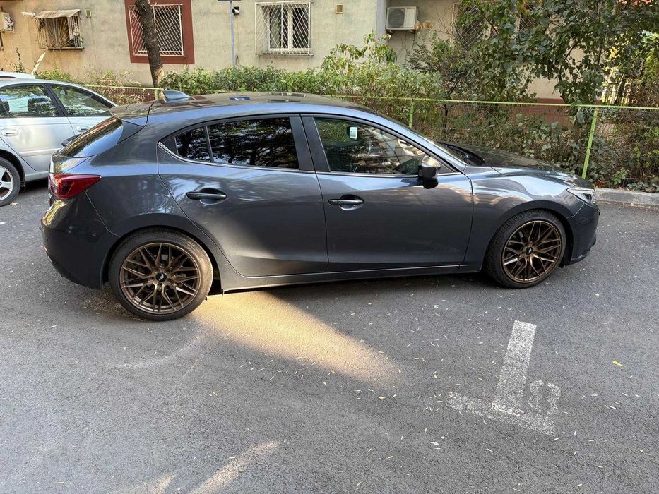 MAZDA 3 2013 — imagine 5
