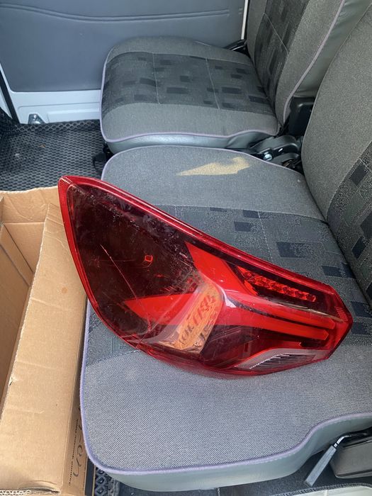 Onix orqa fara sotiladi