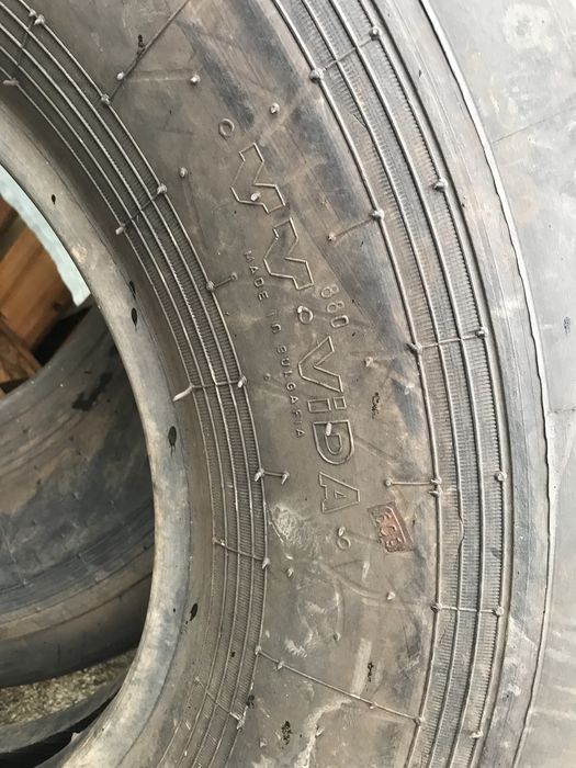 Камионски гуми vida 9x20 предни