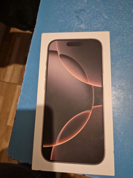 Vand iphone 16 pro 128 gb sigilat cu tot cu casti