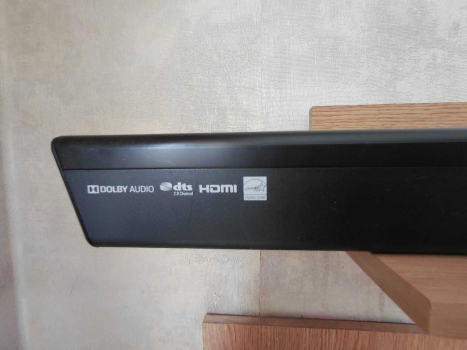 Продава се саундбар SAMSUNG HW-R550/EN