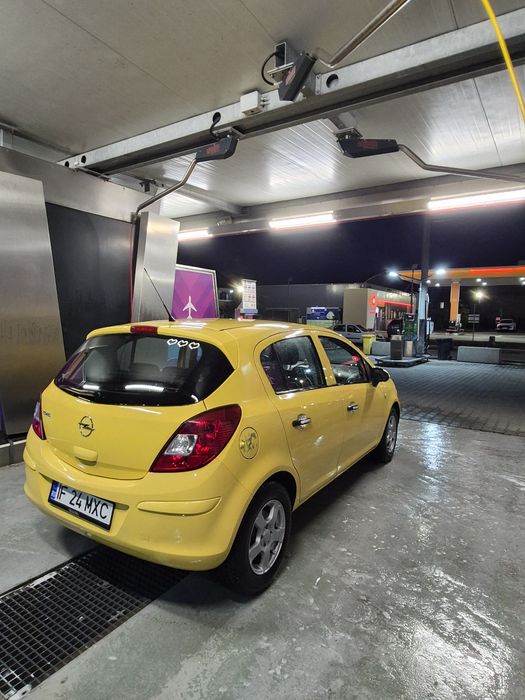 Opel CORSA D 1.2 benzina - 2009