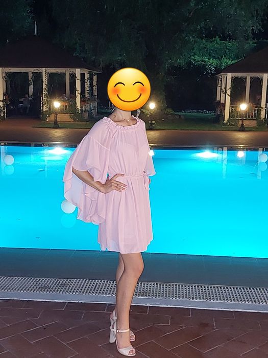 Vând rochie deosebita