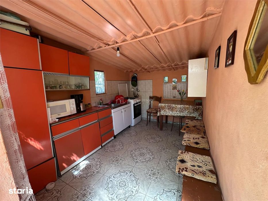 Casa Cocheta, Locuibila imediat,  cu Gradina si Curte,1500mp., Com.Bir