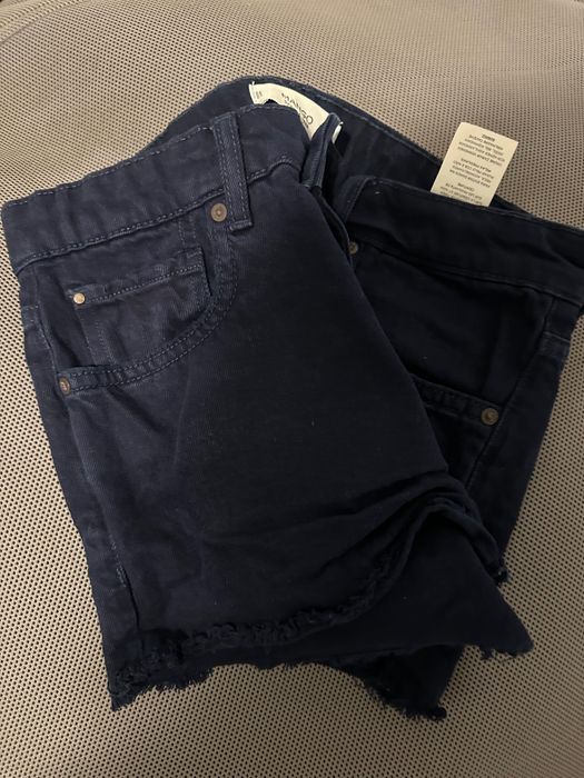 Pantaloni scurți Mango damă, mărimea 36 – Noi, fără etichetă Vând pantaloni scurți damă Mango, mărimea 36 (S), noi