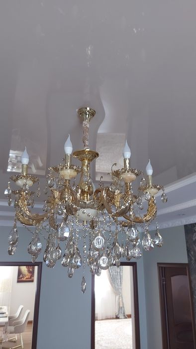 Продам люстры 8рожковые,в отличном состоянии