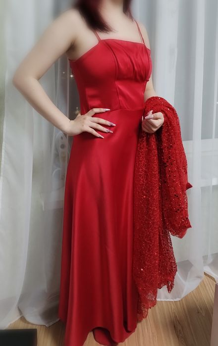 Продам вечернее платье с накидкой