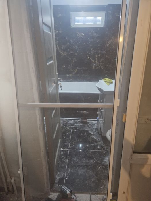 Usa balcon termopan in stare f buna cu rama