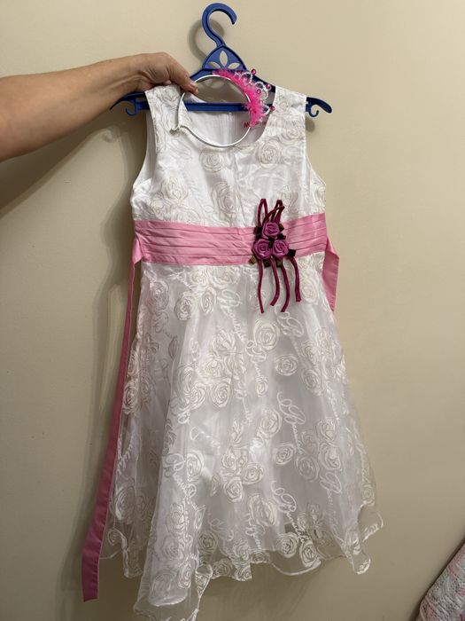 Платье детское праздничное