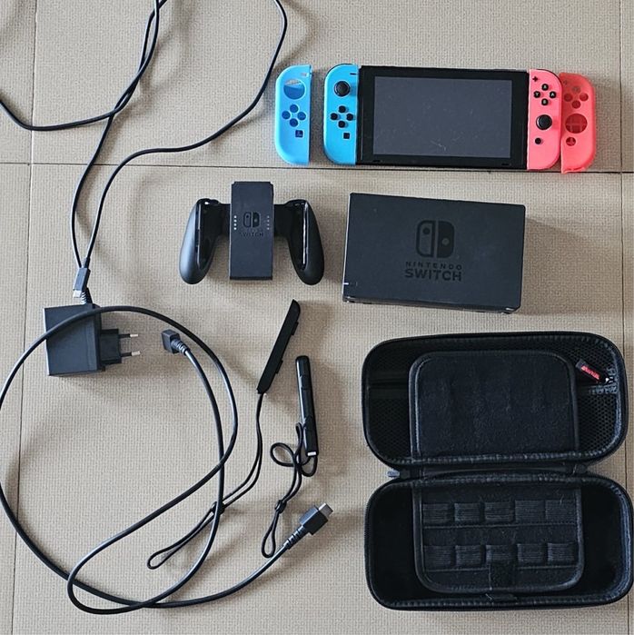 Consola Nintendo Switch, in stare perfecta
