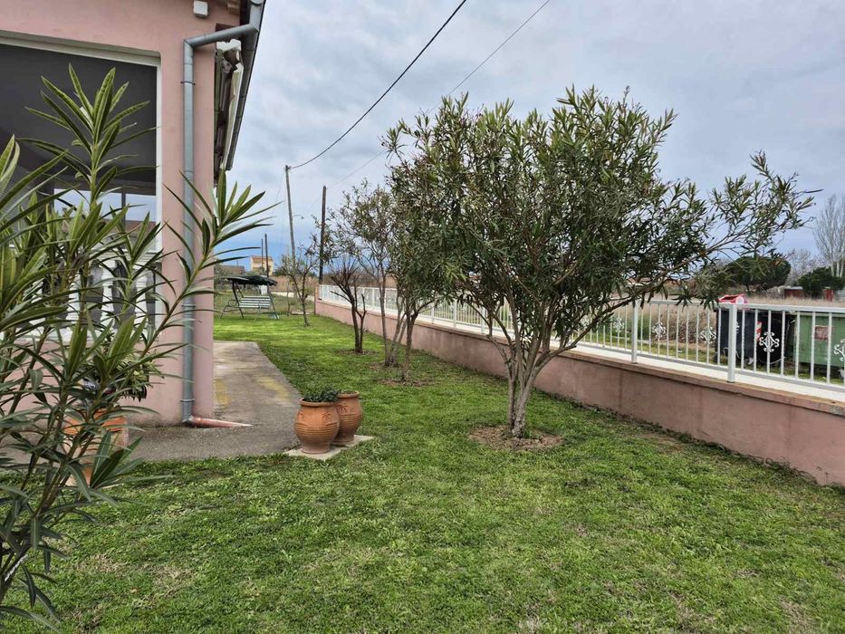 Самостоятелна къща Керамоти