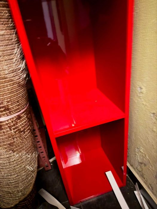 Corp mobilier rosu lucios din PAL, 30x30x90 cm