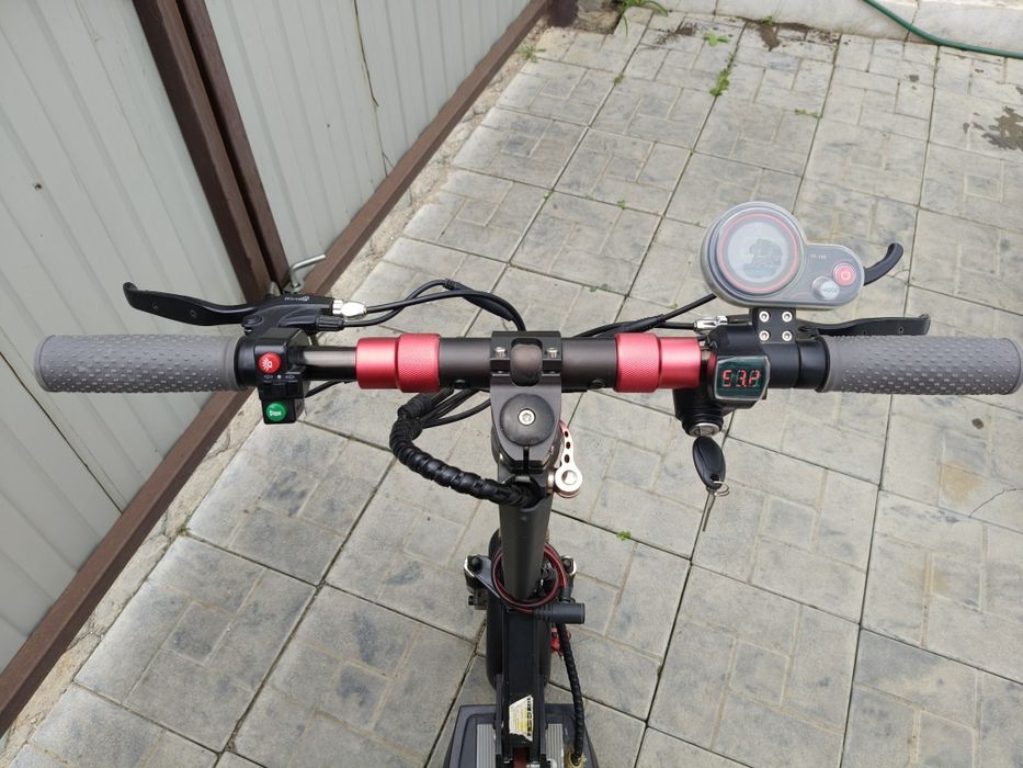 Продам электросамокат Kugo kirin m4 pro