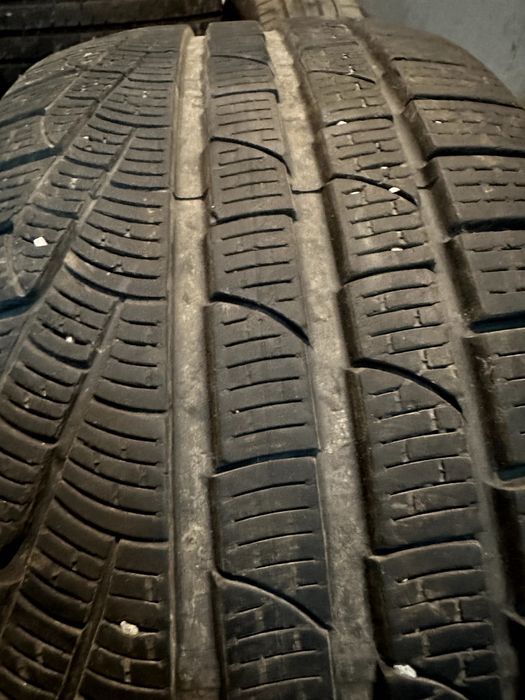 Зимни гуми Pirelli Sotto zero 3 Спорт пакет 275-35/245-40