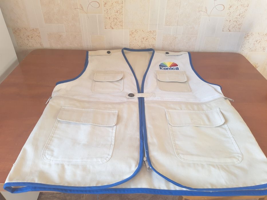 Безрукавка ,50 -52 размер