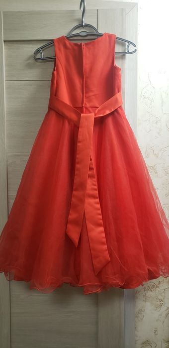 Нарядное платье для девочки