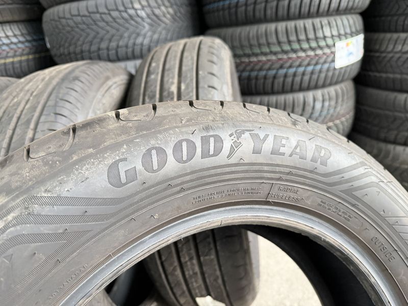 215/65/17 GOODYEAR 4бр