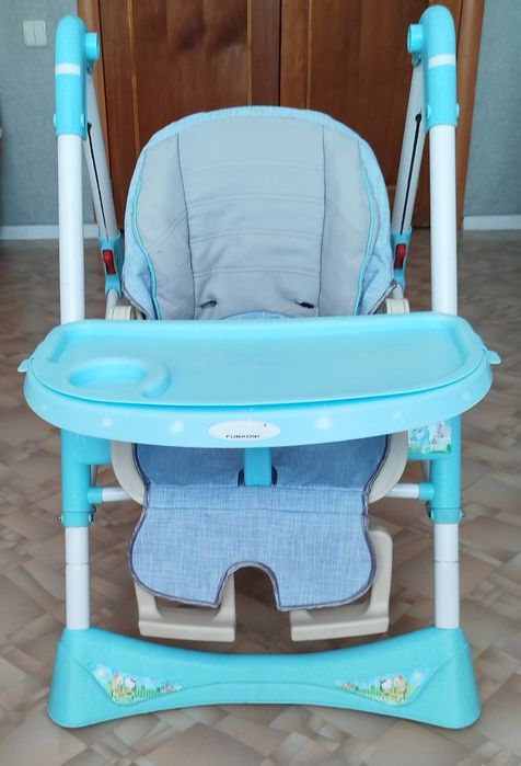 Продам стульчик для кормления.