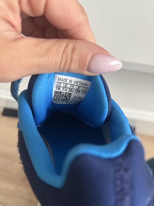 Adidasi Skechers si Adidas  marimea 28 si o pereche de cizme de ploaie 28