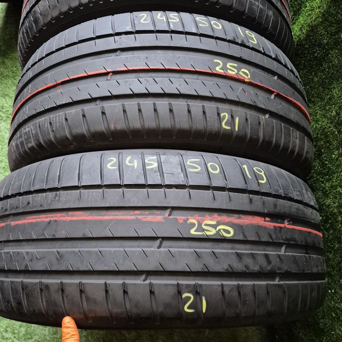 245 50 19 Michelin