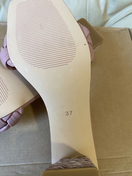 Дамски чехли широк ток